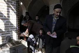 حضور مردم قزوین در پای صندوق های رأی