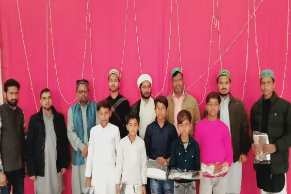 ہندوستان کے شیعہ نگر رجیٹی میں اعتکاف کرنے والوں کو انعامات سے نوازا گیا + تصویریں اور ویڈیو