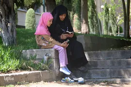 حضور اقشار مختلف بانوان در نمازروز جمعه