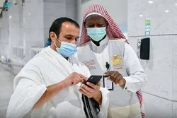More Interpreters Help Pilgrims in Mecca, Medina Mosques