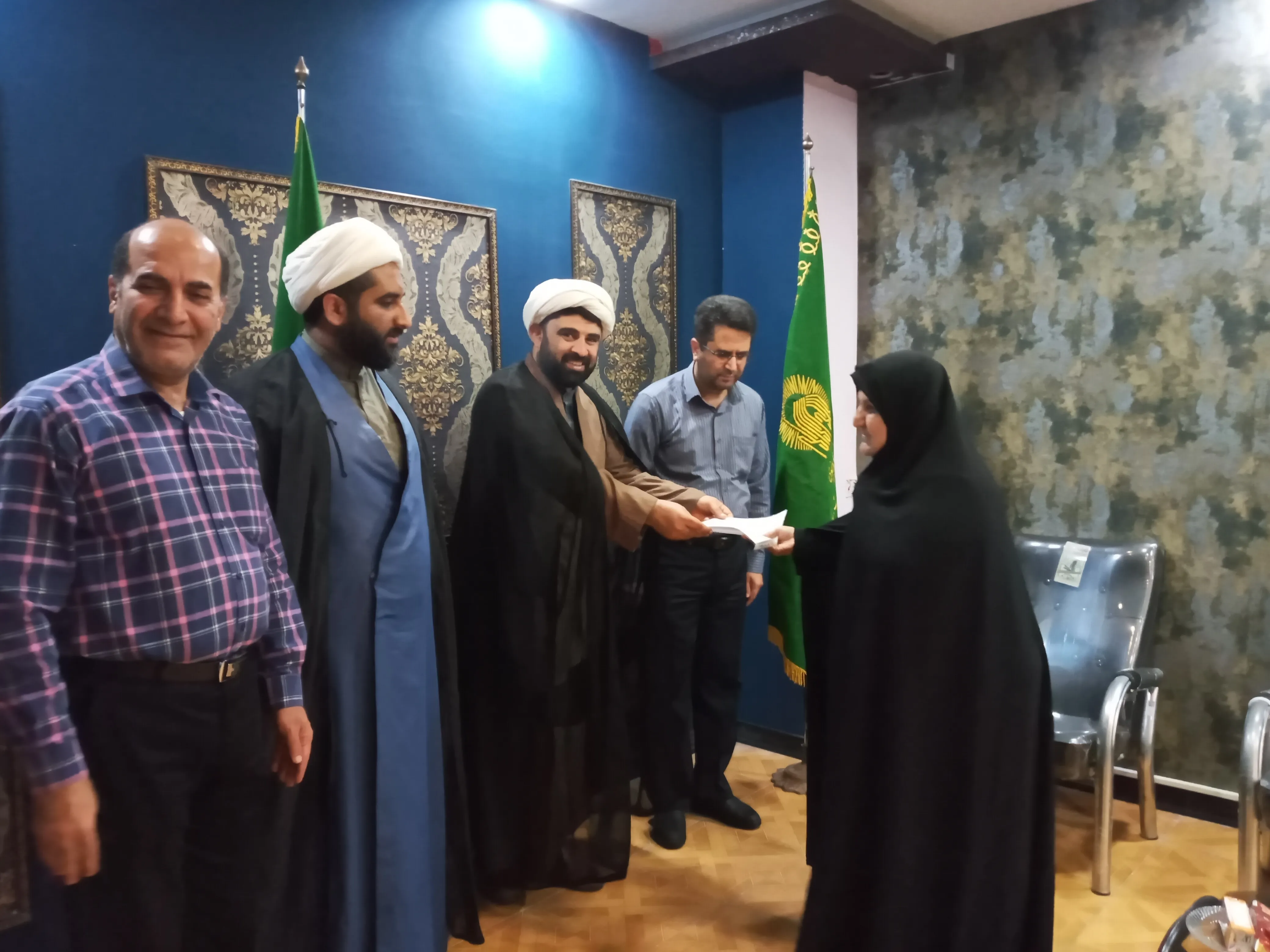 اعضای کانون‌های قرآنی دفتر خدمت رضوی بوشهر معرفی شدند + عکس