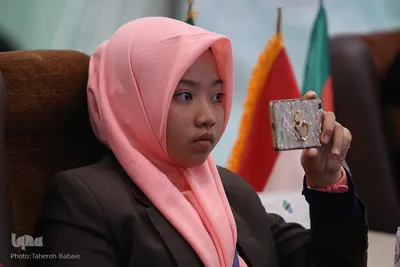 رقابت دختران در پنجمین دوره مسابقات قرآن دانش آموزان