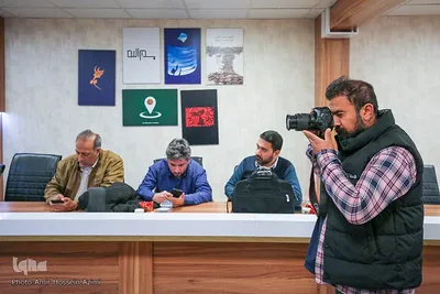 نشست خبری جبرئیل امین