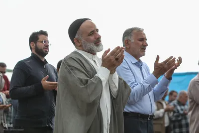 اقامه نماز عید فطر به امامت رهبر معظم انقلاب اسلامی در مصلای امام خمینی (ره)