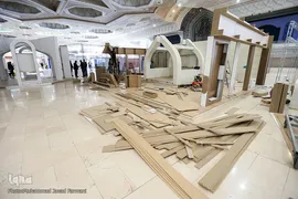آماده سازی غرفه ایکنا در بیست و سومین نمایشگاه مطبوعات