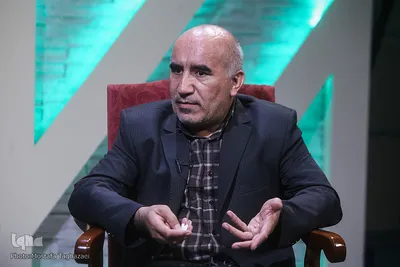 غلامرضا ذکیانی، رئیس موسسه پژوهشی حکمت و فلسفه ایران در مصاحبه با خبرنگار ایکنا در استودیو مبین