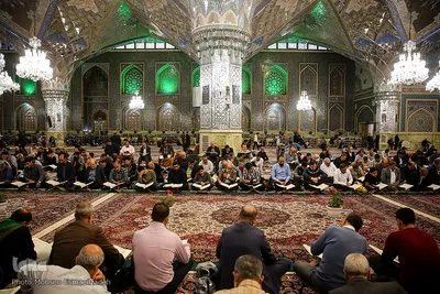  جزء خوانی قرآن کریم در حرم امام رضا(ع)
