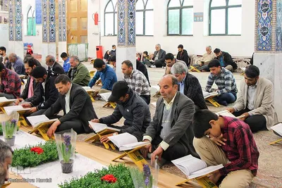 محفل جزء خوانی قرآن کریم در امامزادگان باقریه بیرجند