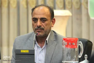 علي شاملو مدير كل دفتر استاندار مركزي در مراسم قرعه کشی طرح قرآن در خانه