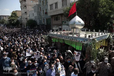 مراسم تشییع پیکر مطهر شهید مدافع حرم «جواد الله‌کرم» در محله مهرآباد جنوبی