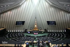 تقدیم لایحه بودجه سال ۹۶ توسط رییس جمهوری به مجلس