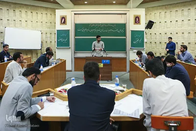 نخستین دوره مناظرات علوم انسانی اسلامی