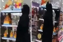 Video: In einem Kaufhaus in Bahrain hat eine Frau Statuen der Hindu-Götter gebrochen
