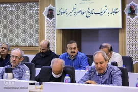 نشست هم‌اندیشی ناشران و نویسندگان انقلاب