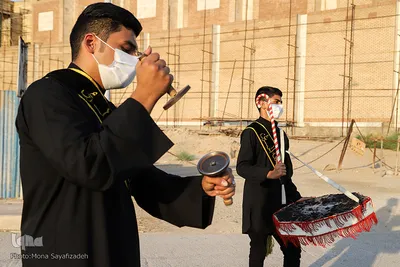 اهتزاز پرچم ۲۰۰ متری «یا حسین(ع)» در اهواز