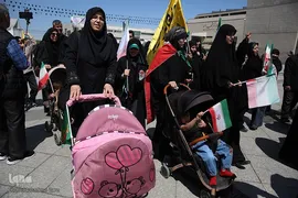 رژه کالسکه‌‌سواران مشهد در اربعین رهبر شهید