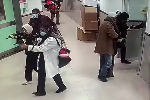 İsrail güçleri Batı Şeria'da hastaneye baskın düzenleyerek 3 Filistinliyi öldürdü