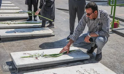 غبار روبی مزار شهدا‎ با حضور اعضای جهاد دانشگاهی اصفهان