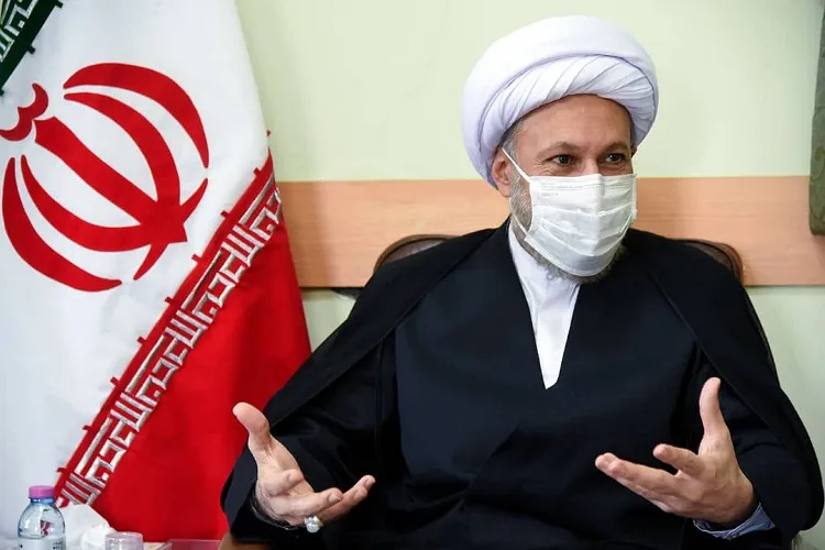 ضرورت بهره‌مندی از ظرفیت معنوی بین‌الحرمین شیراز / فرهنگ‌سازی را به مساجد منتقل كنیم