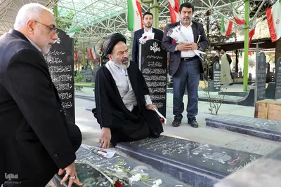 ادای احترام مسئولان حج و زیارت به شهدای منا و مکه