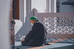 La prière dans les enseignements islamiques et pendant le Ramadan