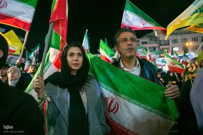 شام شهادت امام صادق(ع) و بیعت با رهبر در میدان انقلاب