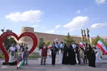 اجتماع بیعت شیرازی ها با سومین رهبر انقلاب