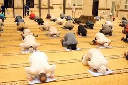Waumini katika Misikiti ya UAE ruhsa kusali bila barakoa, vizuizi vya COVID-19 vyaondolewa