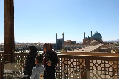نقش جهان میزبان مسافران نوروزی نصف جهان