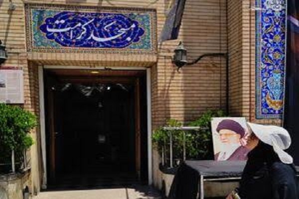 تبیین پیوند میان شهادت و بیداری امت تبیین پیوند میان شهادت و بیداری امت