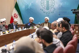 نشست هم اندیشی دهه کرامت