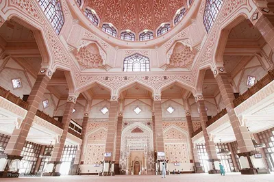 مسجد صورتی مالزی