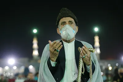 من ماسک می‌زنم