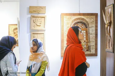 افتتاح نمایشگاه آثار هنری قربانیان اسید پاشی