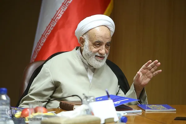 نایابی حریت، تحصیل‌کرده‌های بی‌مهارت را فلج کرده است