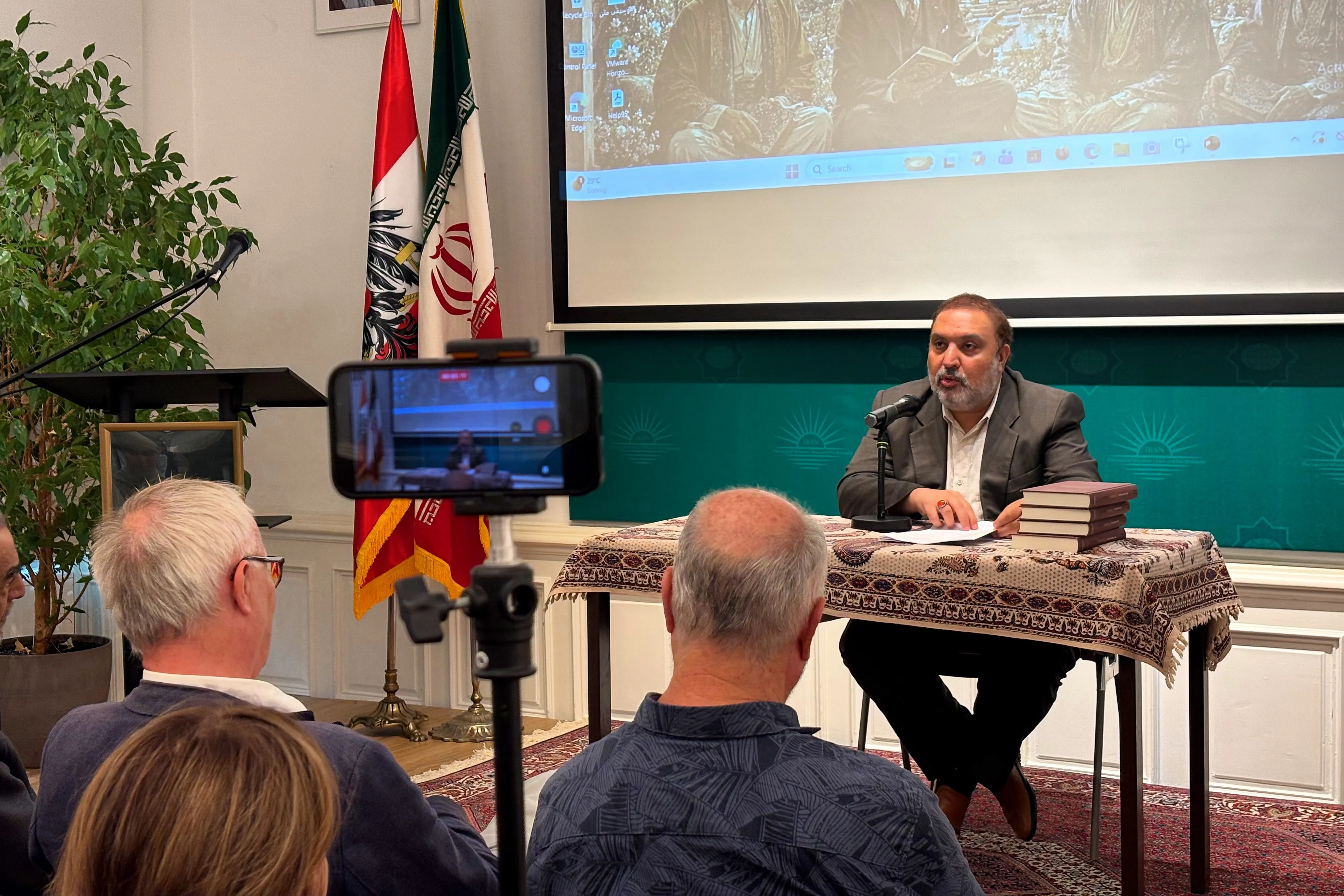 ایران و اتریش 