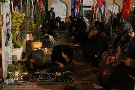 مراسم احیای شب بیست و یکم ماه مبارک رمضان در گلزار شهدای اراک