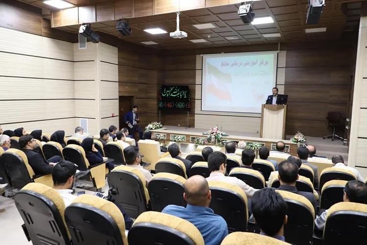 تلاش برای افزایش تعداد مراكز درمانی و بهداشتی در فارس