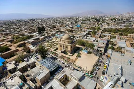 ۱۵ اردیبهشت؛ روز شیراز