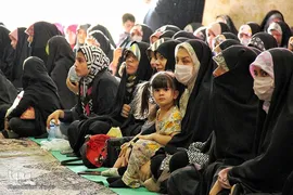 اجتماع عظیم دخترانه «من دختر قاسم سلیمانی هستم» در گلزار شهدای مزار پایین زنجان