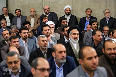 دیدار جمعی از اساتید دانشگاه‌ها با رهبرمعظم انقلاب