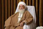 رهبر انقلاب اسلامی در هنگام خطر خود را از ملت جدا نکرد