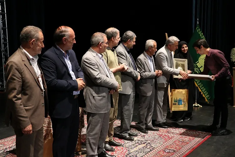 برگزیدگان جشنواره ملی شعر رضوی معرفی شدند