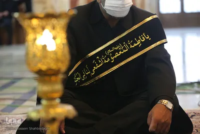 آیین تعویض پرچم و اقامه عزا در حرم حضرت معصومه(س)