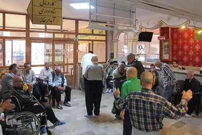 لحظه‌های دلتنگی و انتظار پدران در خانه سالمندان حضرت علی(ع)ملایر در روز پدر‎‎
