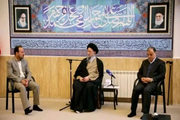 شهدا و جانبازان، آیات انقلاب اسلامی هستند