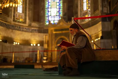 مسلمانان روزه دار در ماه مهمانی خدا