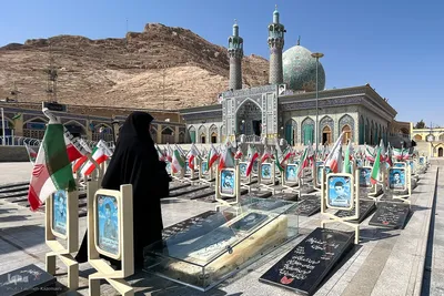گلزار شهدای شهرضا؛ یادمان جاودانه‌ی ایثار و مقاومت در جوار حرم شاه‌رضا