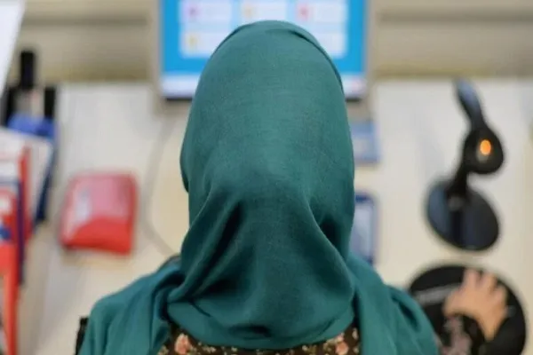 Almaniyada baş örtülü qadının hüquqi qələbəsi