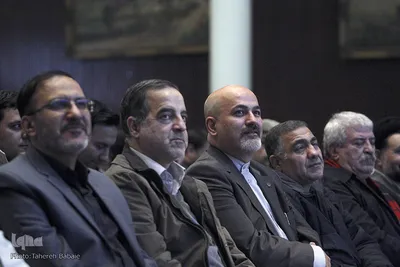 آئین اعطای تندیس ملی فداکاری دانشجویان ایران